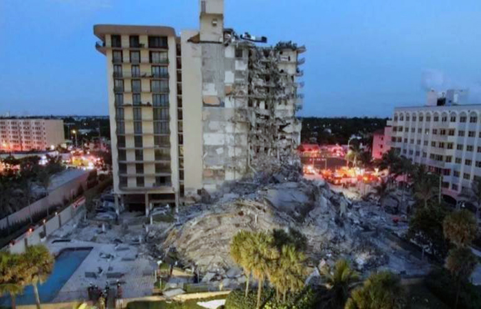 se-derrumbo-un-edificio-residencial-en-miami-al-menos-un-muerto-y-varios-heridos-ecuador221.com_.ec_ Se derrumbó edificio residencial en Miami: un muerto y varios heridos