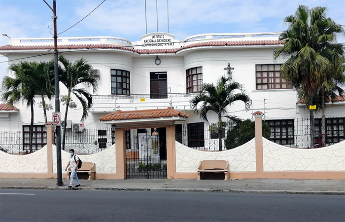vicepresidente-borrero-recorrio-el-antiguo-instituto-leopoldo-izquieta-ecuador221.com_.ec_ Vicepresidente Borrero recorrió el antiguo Instituto Leopoldo Izquieta