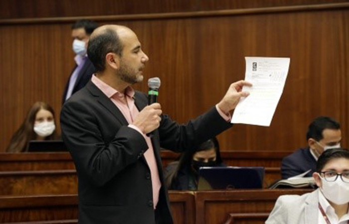 cristobal-lloret-asegura-que-pablo-celi-usurpo-funciones-como-contralor-ecuador221.com_ Cristóbal Lloret asegura que Pablo Celi usurpó funciones como Contralor