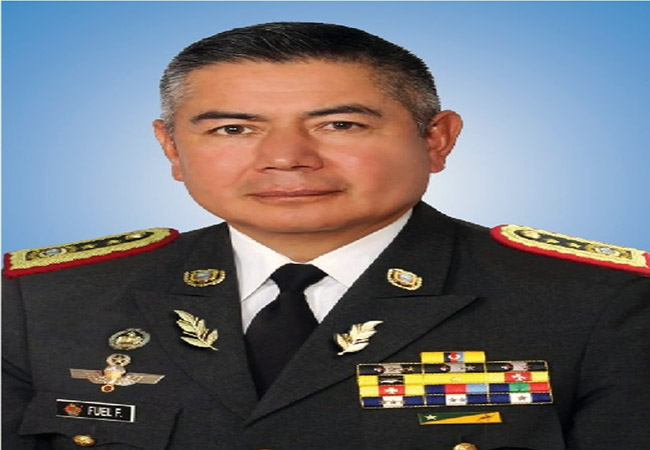 jefe-de-la-fuerza-terrestre-ascendio-al-grado-de-general-de-division-ecuador221.com_.ec_ Jefe de la Fuerza Terrestre ascendió al grado de General de División