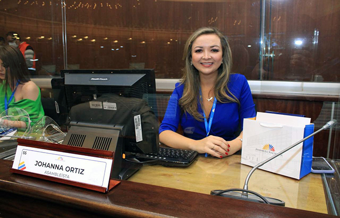 asambleista-johanna-ortiz-presenta-reforma-a-la-ley-humanitaria-ecuador221.com_.ec_ Asambleísta Johanna Ortiz presenta reforma a la Ley Humanitaria
