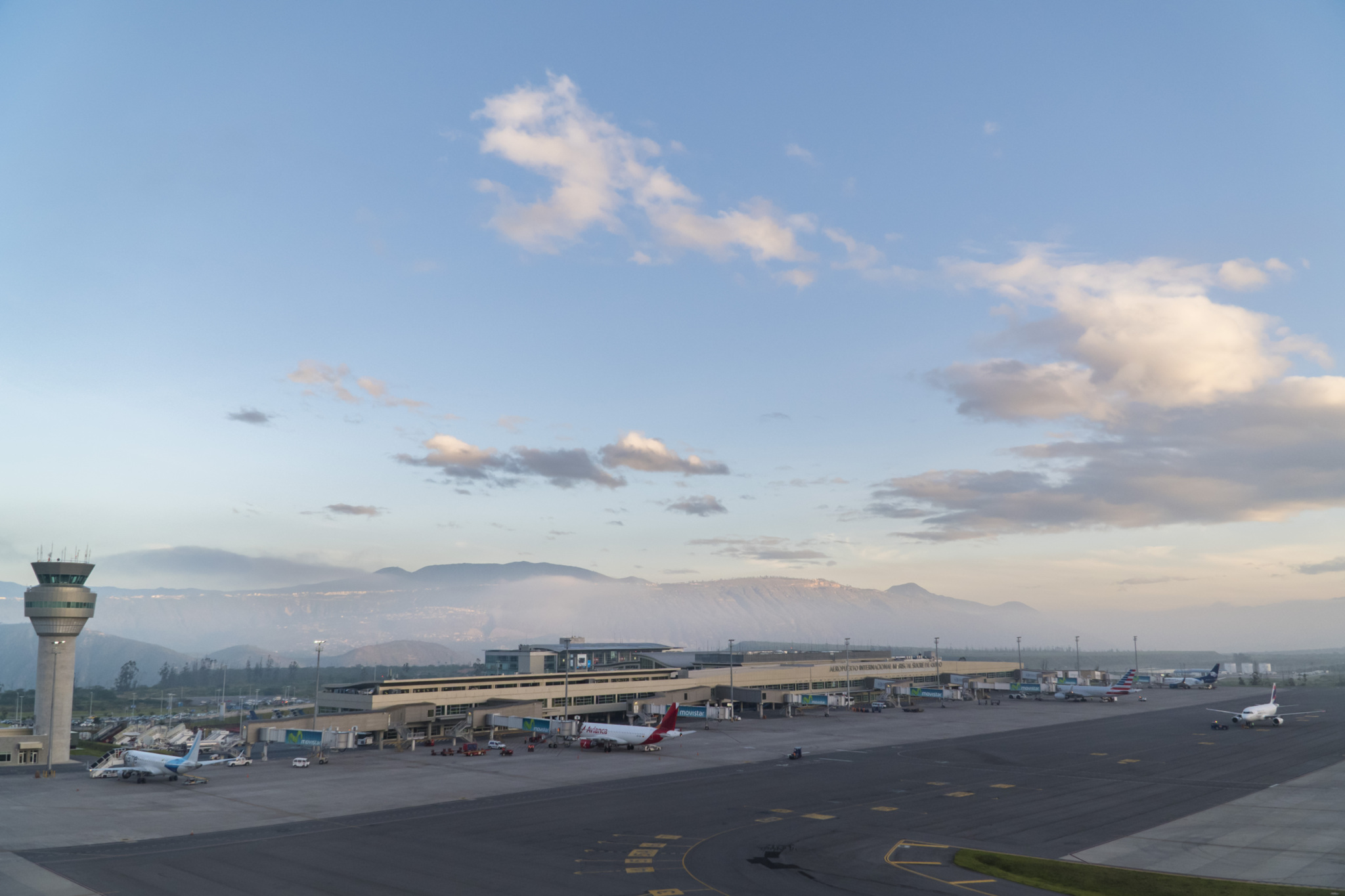pista-del-aeropuerto-de-quito-sera-sometida-a-mantenimiento-ecuador221.com_.ec- Pista del aeropuerto de Quito será sometida a mantenimiento