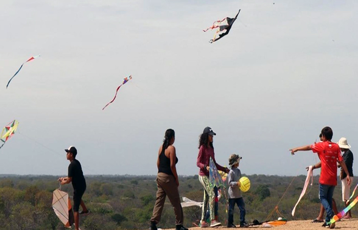 ecuador 221 un-vuelo-de-esperanza-primer-festival-de-cometas-en-guayaquil-ecuadror221.com_ “Un vuelo de esperanza”, primer festival de cometas en Guayaquil