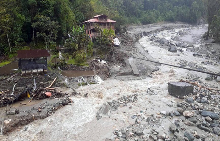 continua-la-busqueda-de-desaparecidos-por-aluvion-en-banos-ecuador221.com_ Continúa la búsqueda de desaparecidos por aluvión en Baños