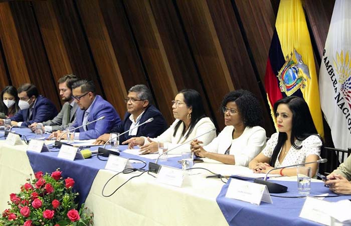 la-asamblea-desarrollo-un-conversatorio-para-tratar-la-ley-creando-oportunidades-ecuador221.com_.ec_ La Asamblea desarrolló un conversatorio para tratar la Ley Creando Oportunidades