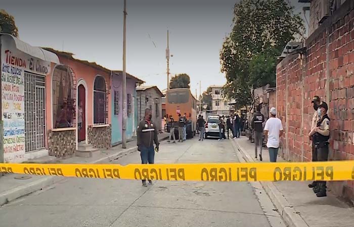 ecuador 221 las-muertes-violentas-aumentan-a-464-en-la-zona-8-ecuador221.com_.ec- Las muertes violentas aumentan a 464 en la zona 8