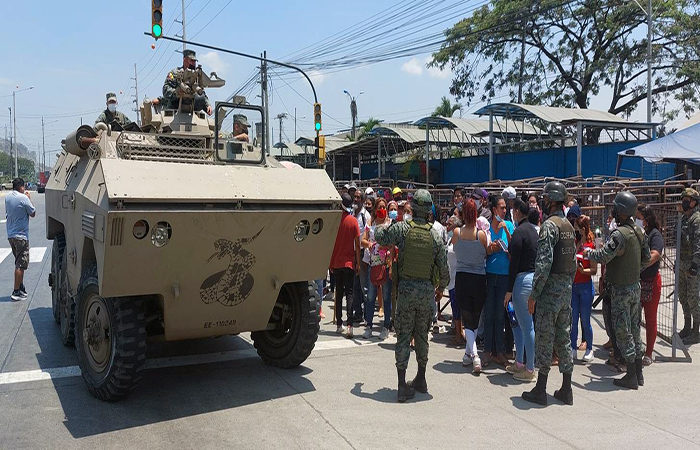 policia-dara-informacion-a-familiares-de-reos-fallecidos-y-heridos-en-parque-samanes-ecuador221.com_ Policía dará información a familiares de reos fallecidos en parque Samanes