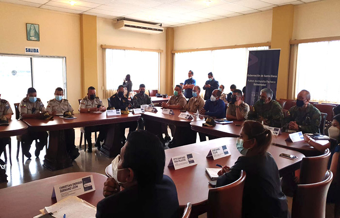 autoridades-evaluan-acciones-de-seguridad-en-santa-elena-ecuador221.com_ Autoridades evalúan acciones de seguridad en Santa Elena