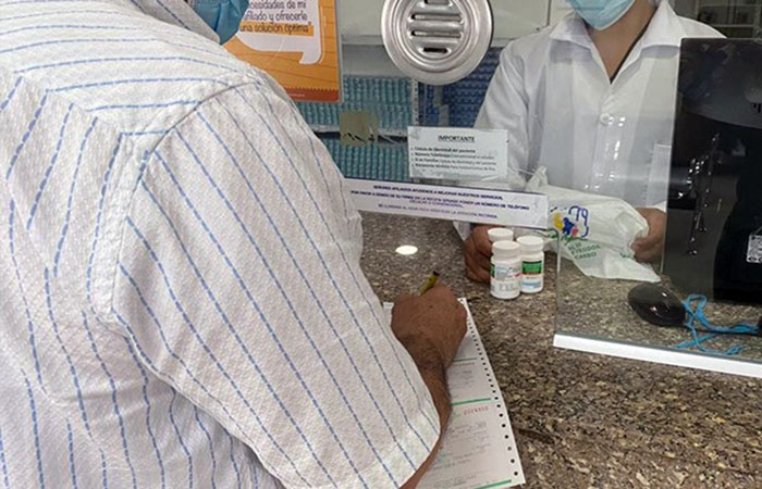 iess-abastece-de-medicamentos-a-cinco-de-sus-hospitales-en-el-pais-ecuador221.com_ IESS abastece de medicamentos a cinco de sus hospitales en el país
