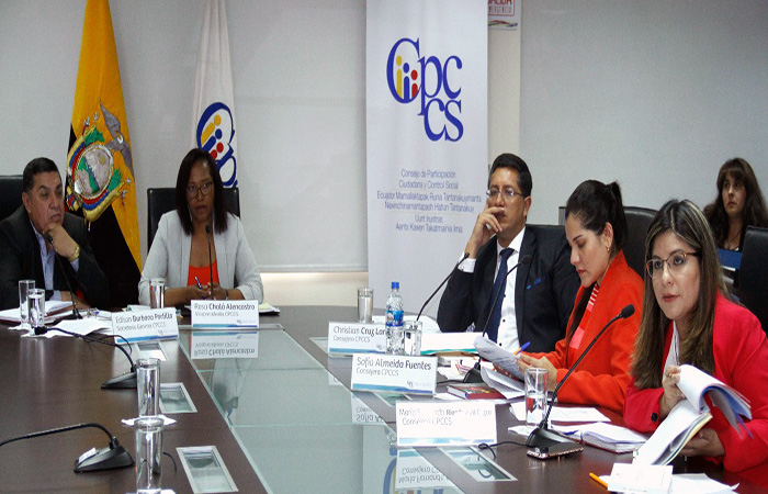 alertan-presunta-falta-de-transparencia-del-cpccs-para-designar-al-contralor-ecuador221.com_.ec_ Alertan presunta falta de transparencia del CPCCS para designar a contralor