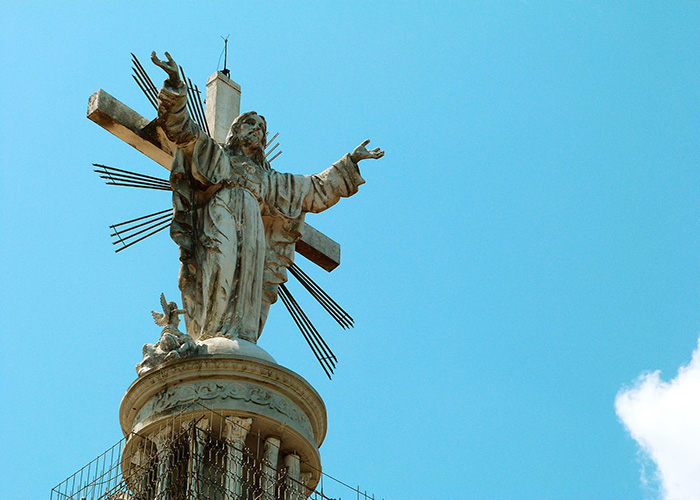 ecuador 221 las-mas-hermosas-estatuas-de-cristo-rey-en-el-mundo-ecuador221.com_.ec_ Las más hermosas estatuas de Cristo Rey en el mundo