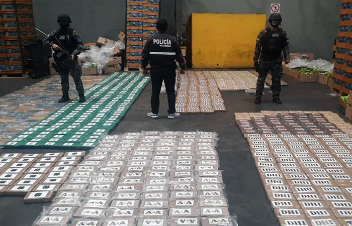 policia-halla-2-toneladas-de-cocaina-en-dos-contenedores-en-guayaquil-ecuador221.com_ Policía halla 2 toneladas de cocaína en dos contenedores en Guayaquil