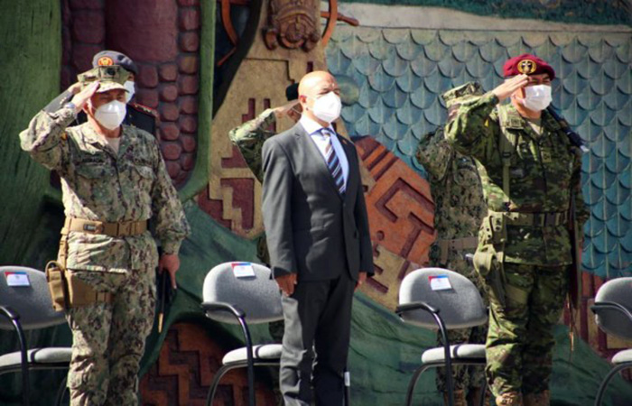 posesionan-al-general-fabian-fuel-como-jefe-del-comando-conjunto-de-las-ffaa-ecuador221.com_.ec_ Posesionan al general Fabián Fuel como jefe del Comando Conjunto de las FFAA