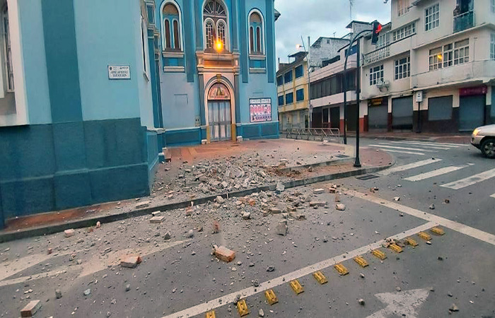 terremoto-de-magnitud-75-sacudio-la-region-amazonas-en-el-peru-ecuador221.com_ Terremoto de magnitud 7,5 sacudió la región Amazonas en el Perú y causó daños en Loja