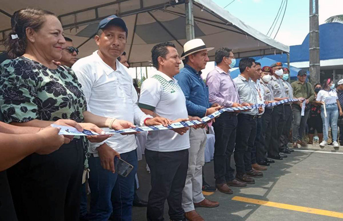 una-via-fronteriza-de-lago-agrio-se-conecta-con-colombia-ecuador221.com_.ec_ Una vía fronteriza de Lago Agrio se conecta con Colombia