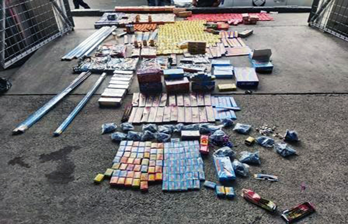 ecuador 221 policia-nacional-decomisa-pirotecnia-en-el-sector-de-la-bahia-ecuador221.com_.ec_ Policía Nacional decomisa pirotecnia en el sector de la Bahía