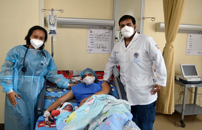 una-nina-nacio-en-navidad-en-el-hospital-teofilo-davila-ecuador221.com_.ec_ Una niña nació en Navidad en el Hospital Teófilo Dávila