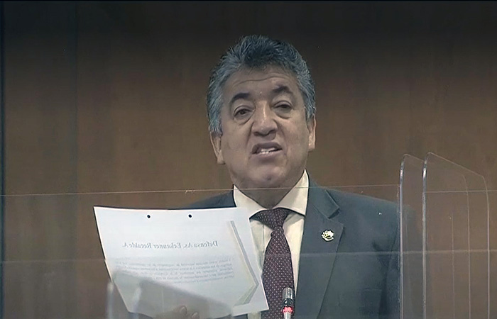 unes-se-abstuvo-y-eckner-recalde-no-fue-destituido-de-su-cargo-ecuador221.com_ UNES se abstuvo y Ecknner Recalde no fue destituido de su cargo
