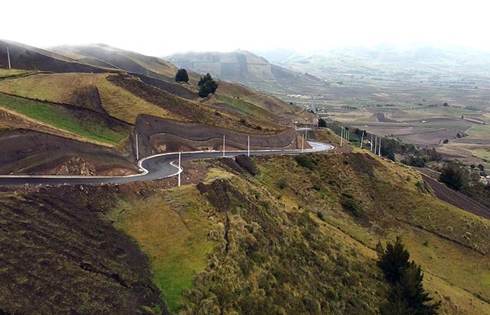 ecuador 221 comunidades-de-toacaso-recibieron-asfaltado-de-la-via-winza-yanahurco-ecuador221.com_.ec_ Comunidades de Toacaso, recibieron asfaltado de la vía Winza-Yanahurco
