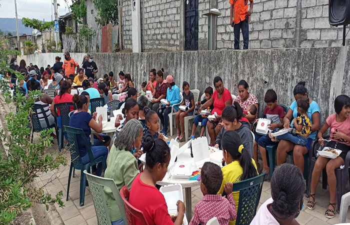 corporacion-fernandez-cumplio-con-su-iniciativa-desafio-de-dar-ecuador221.com_.ec_ Corporación Fernández cumplió con su iniciativa Desafío de dar