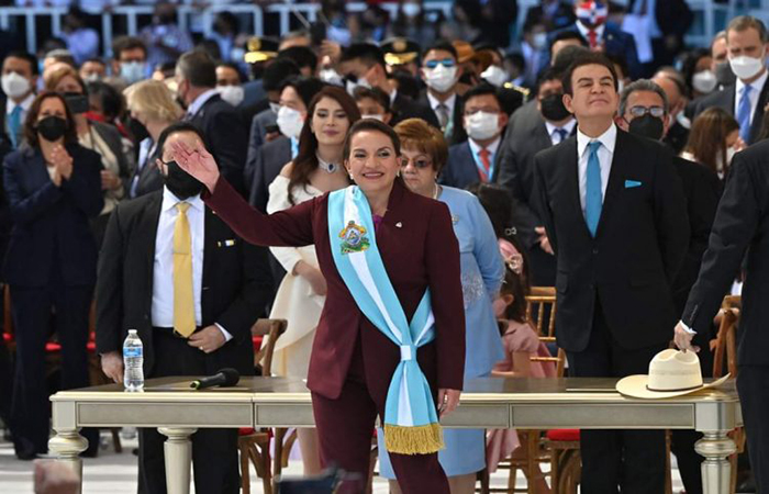 xiomara-castro-asume-la-presidencia-de-honduras-con-una-promesa-de-dignificacion-humana-ecuador221.com_.ec_ Xiomara Castro asume la presidencia de Honduras, con una promesa de dignificación humana