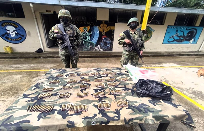 carchi-militares-decomisan-municiones-para-fusil-ecuador221.com_.ec_ Carchi: Militares decomisan municiones para fusil
