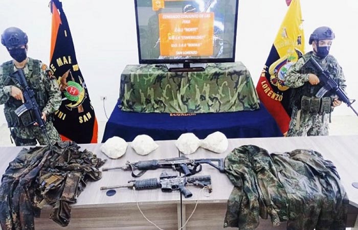 fuerzas-armadas-decomisan-fusiles-y-equipo-de-uso-militar-colombiano-en-san-lorenzo-ecuador221.com_.ec_ Presidente Lasso visita Zaruma para evaluar los trabajos realizados