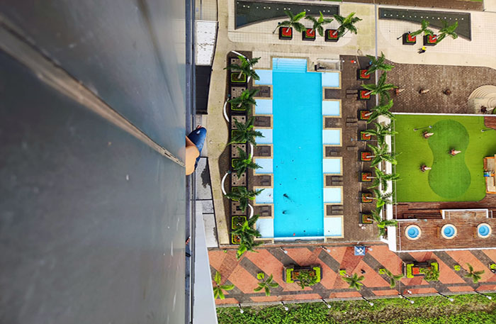 guayaquil-extranjero-salta-del-piso-17-de-edificio-en-puerto-santa-ana-ecuador221.com_.ec- Guayaquil: Extranjero salta del piso 17 de edificio en puerto Santa Ana