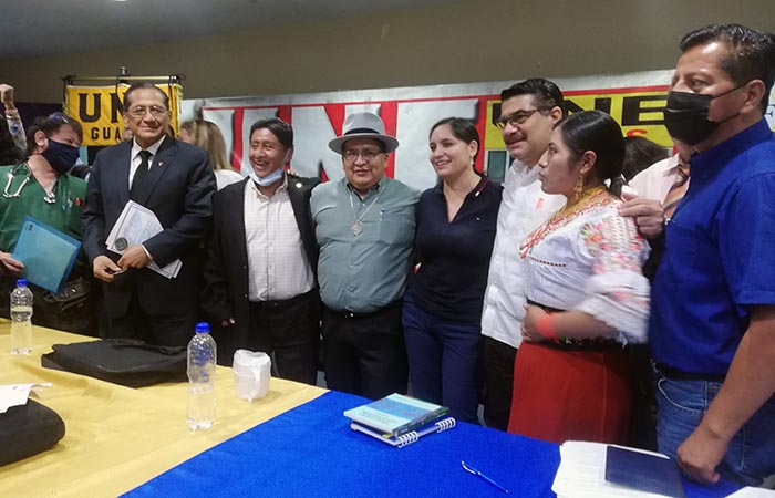 ecuador 221 maestros-del-pais-saldran-a-las-calles-por-equiparacion-salarial-ecuador221.com_.ec_ Maestros del país saldrán a las calles por equiparación salarial