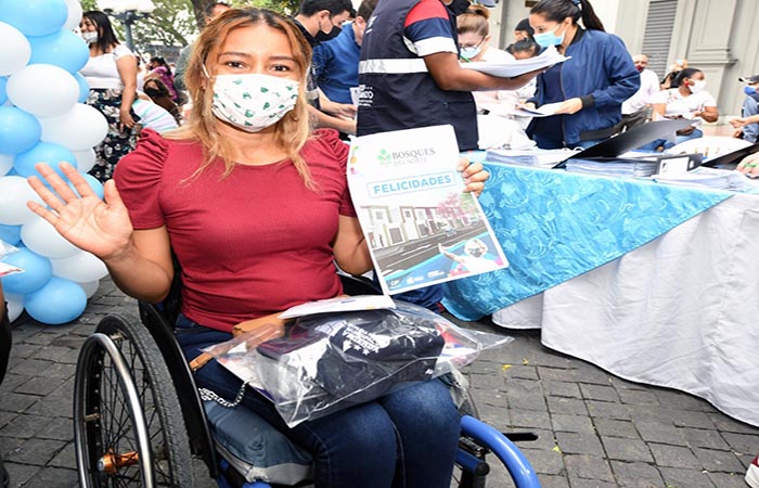 plan-habitacional-bosques-del-norte-inicio-las-firmas-de-convenios-de-reservacion-ecuador221.com_.ec_ Plan Habitacional Bosques del Norte inició las firmas de convenios de reservación