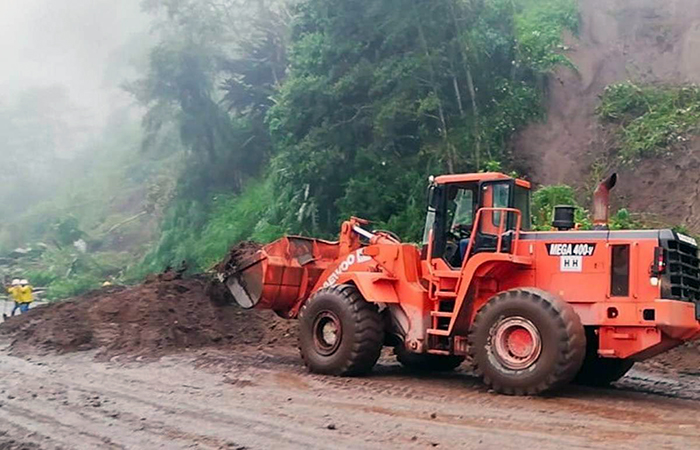 tramo-aloag-union-del-toachi-fue-cerrado-nuevamente-por-las-constantes-lluvias-ecuador221.com_.ec- Tramo Alóag-Unión del Toachi fue cerrado nuevamente por las constantes lluvias