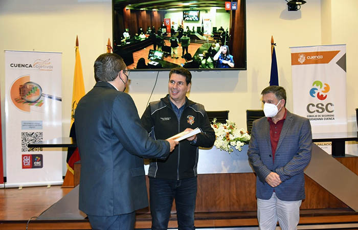 cuenca-objetiva-un-documento-para-la-seguridad-y-convivencia-ciudadana-ecuador221.com_.ec_ “Cuenca Objetiva”, un documento para la seguridad y convivencia ciudadana
