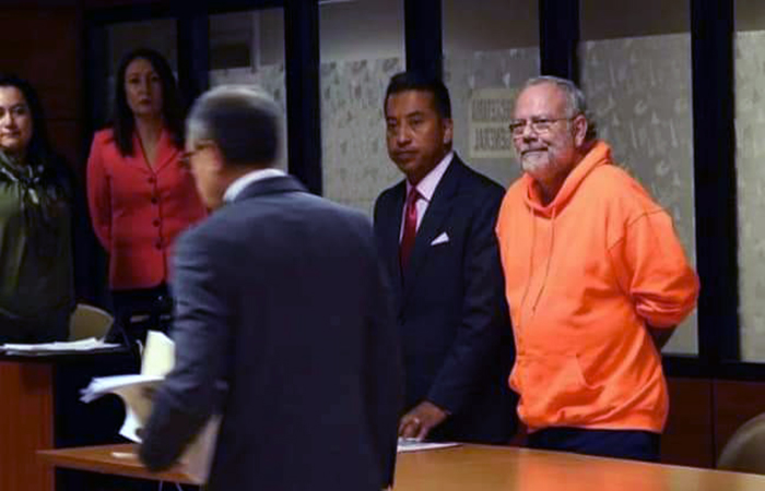 ecuador 221 carlos-pareja-yannuzzelli-yo-no-finjo-locuras-ecuador221.com_.ec_ Carlos Pareja Yannuzzelli_ "Yo no finjo locuras"