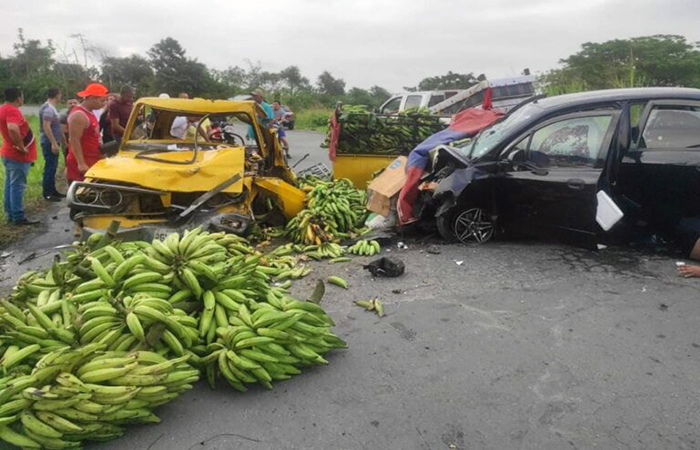 cinco-personas-heridas-deja-accidente-de-transito-en-vinces-ecuador221.com_.ec_ Cinco personas heridas, deja accidente de tránsito en Vinces