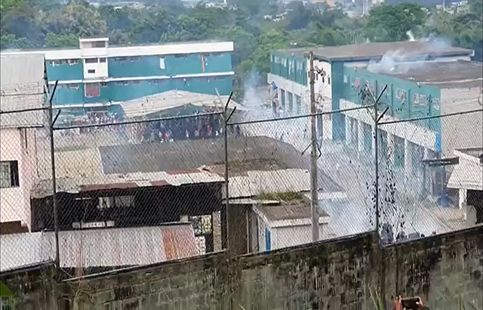 ecuador 221 se-registran-heridos-por-disturbios-en-la-carcel-de-esmeraldas-ecuador221.com_.ec_ Se registran heridos por disturbios en la cárcel de Esmeraldas