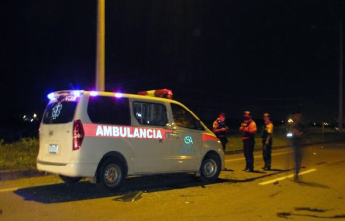 tres-muertos-en-ataque-de-sicarios-contra-una-ambulancia-en-duran-ecuador221.com_.ec_ Tres muertos en ataque de sicarios contra una ambulancia en Durán