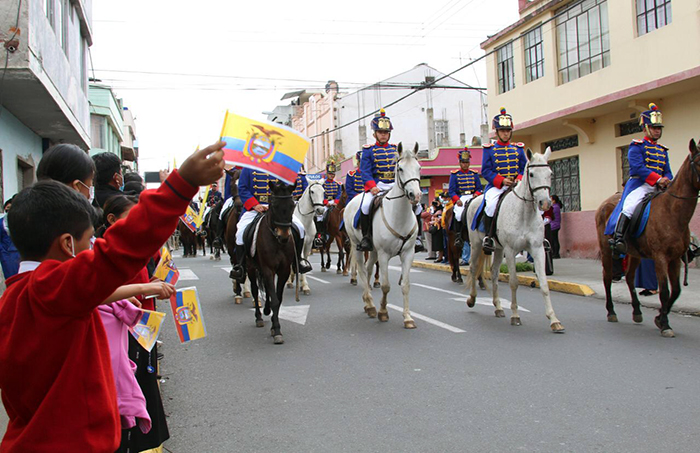 cabalgata-bicentenaria-llego-a-riobamba-para-rememorar-las-glorias-de-tapi-ecuador221.com_.ec_ Cabalgata Bicentenaria llegó a Riobamba para rememorar las glorias de Tapi