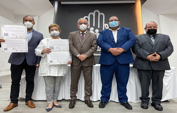 htmc-recibe-reacreditacion-para-realizar-cirugias-de-trasplante-renal-y-cornea-ecuador221.com_.ec_ HTMC recibe reacreditación para realizar cirugías de trasplante renal y córnea