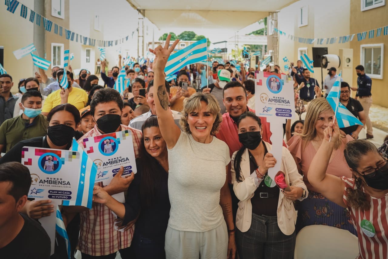 mil-familias-reciben-sus-nuevas-viviendas-en-mi-casa-mi-futuro-ecuador2221.com_.ec_ Mil familias reciben sus nuevas viviendas en Mi casa Mi Futuro