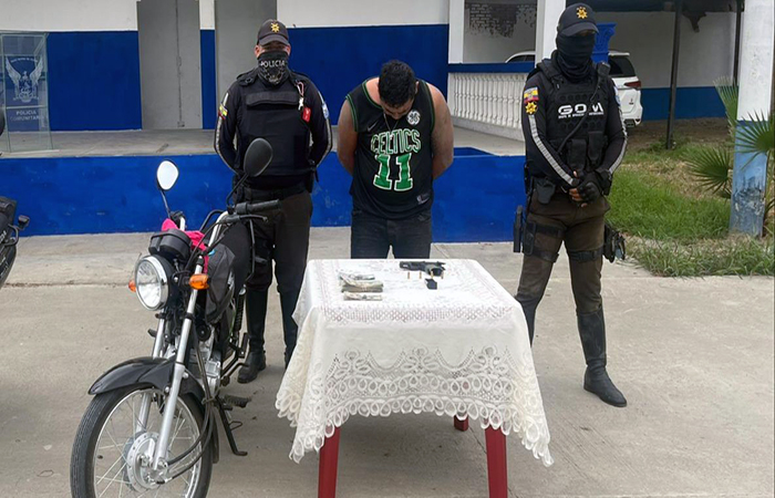 ecuador 221 presunto-delincuente-capturado-en-rapida-actuacion-policial-en-huaquillas-ecuador221.com_.ec_ Presunto delincuente capturado en rápido actuación policial en Huaquillas