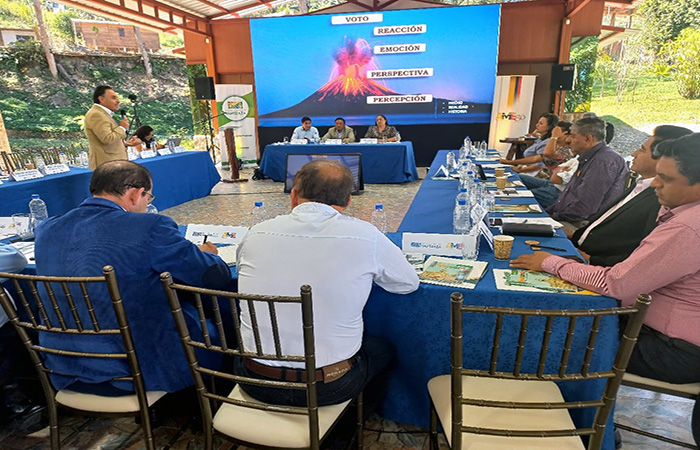 alcaldes-de-la-regional-7-se-concentran-en-yantzaza-ecuador221.com_.ec_ Alcaldes de la Regional 7 se concentran en Yantzaza
