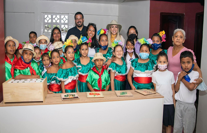 azucarera-valdez-aporta-en-la-transformacion-de-la-educacion-rural-ecuador221.com_.ec_ Azucarera Valdez aporta en la transformación de la educación rural
