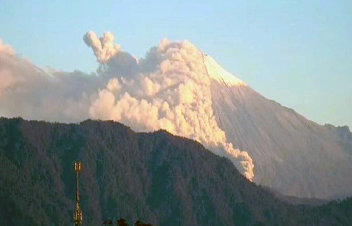 entidades-municipales-monitorean-situacion-del-volcan-sangay-y-caida-de-ceniza-ecuador221.com_.ec_ Entidades municipales monitorean situación del volcán Sangay y caída de ceniza