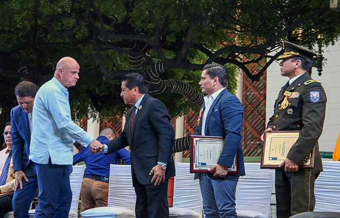 ecuador 221 gobierno-entrego-condecoraciones-por-los-487-anos-de-fundacion-de-guayaquil-ecuador221.com_.ec- Gobierno entregó condecoraciones por los 487 años de fundación de Guayaquil
