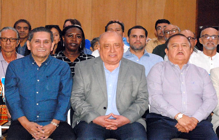ecuador 221 kleber-chica-fue-reelecto-como-presidente-de-aer-nacional-ecuador221.com_.ec_ Kléber Chica fue reelecto como presidente de AER Nacional