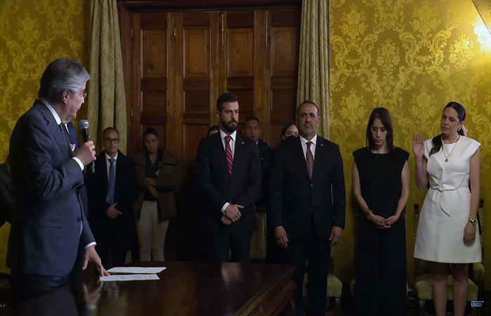 ecuador 221 presidente-guillermo-lasso-posesiono-a-tres-funcionarios-de-su-equipo-ministerial-ecuador221.com_.ec_ Presidente Guillermo Lasso posesionó a tres funcionarios de su equipo ministerial