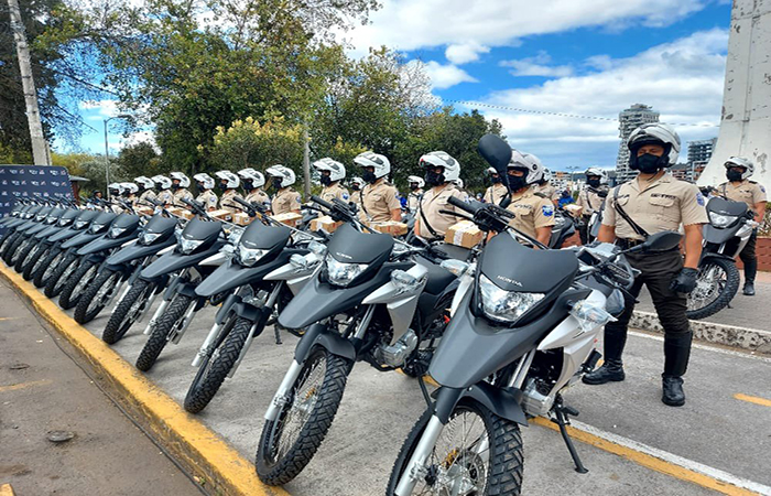 municipio-de-quito-entrego-128-motocicletas-a-la-policia-nacional-ecuador221.com_.ec_ Municipio de Quito entregó 128 motocicletas a la Policía Nacional