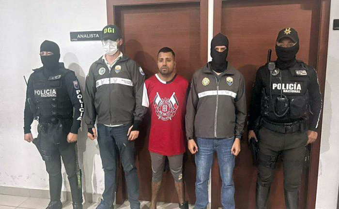 policia-detiene-a-involucrado-en-la-explosion-del-cristo-del-consuelo-ecuador221.com_.ec_ Policía detiene a involucrado en la explosión del Cristo del Consuelo