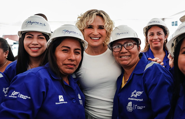 direccion-de-vivienda-municipal-capacita-a-mujeres-del-sector-de-la-construccion-ecuador221.com_.ec_ Dirección de Vivienda Municipal capacita a mujeres del sector de la construcción