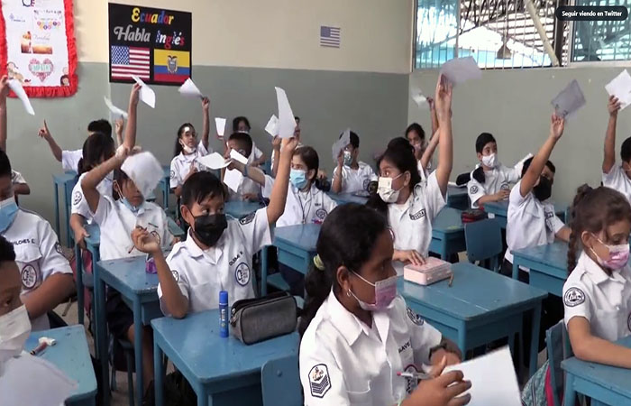 embajada-de-ee-uu-presenta-ecuador-habla-ingles-programa-para-docentes-del-pais-ecuador221.com_.ec_ Embajada de EEUU presenta 'Ecuador Habla Inglés', programa para docentes del país
